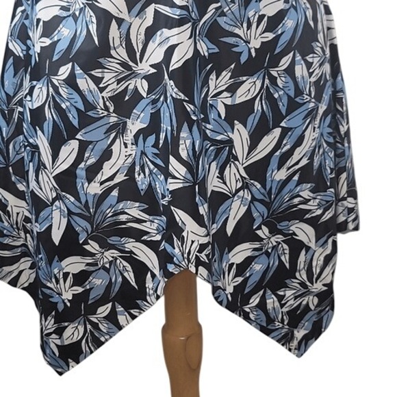 Ecupper Black and Blue Leaf Print 2 Piece Tankini Swimsuit - Picture 3 of 16